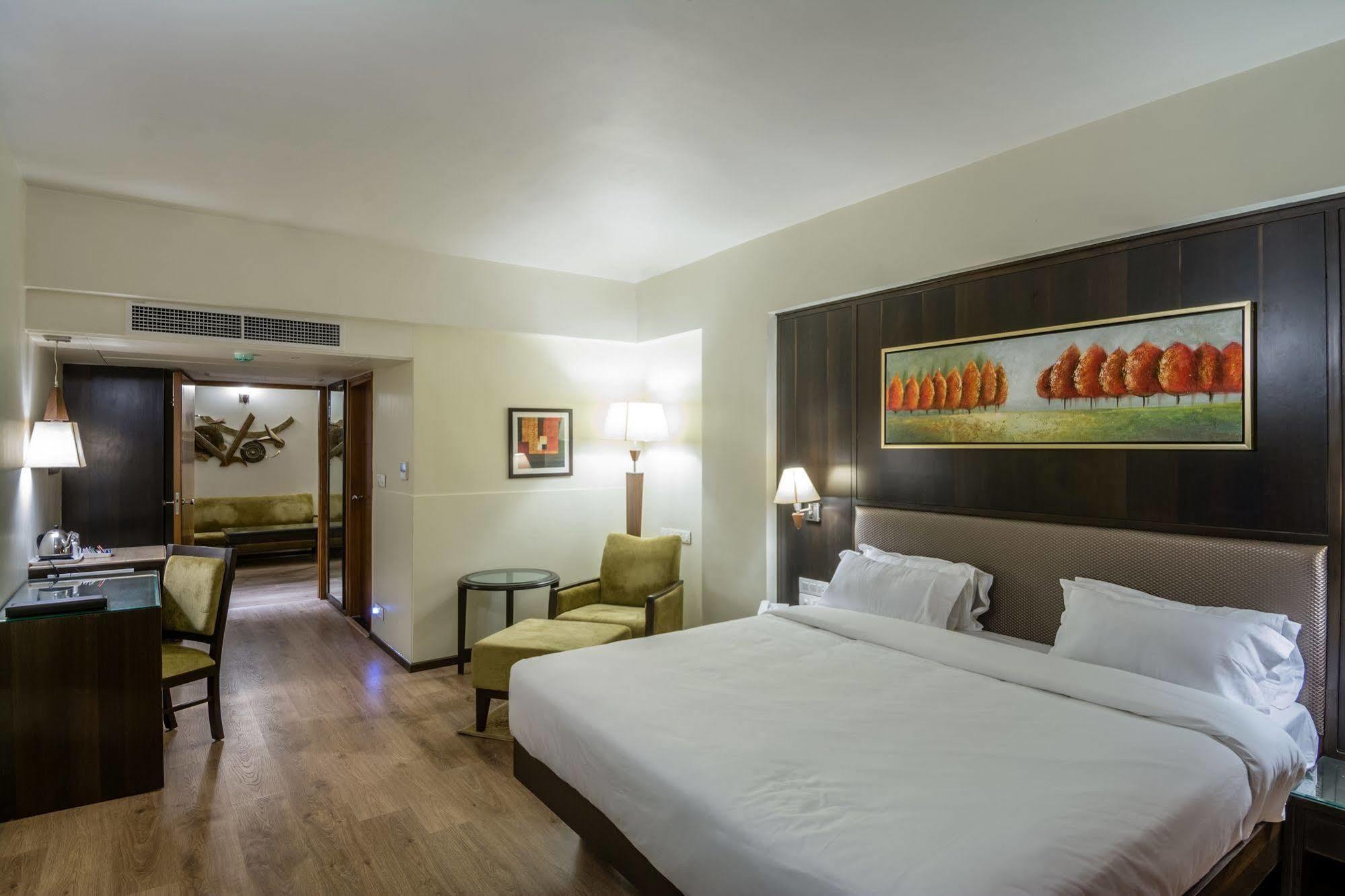 The President-A Boutique Hotel Ahmedabad Habitación foto